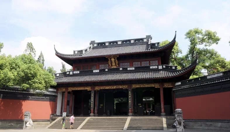 岳飞后代现在是谁？