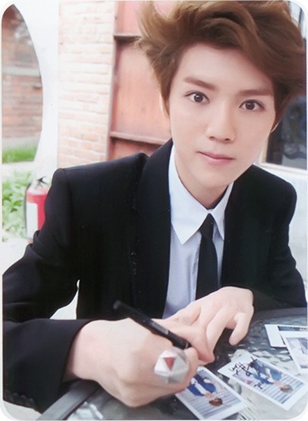 大家对exo的鹿晗有何感想？timez的田翌臣呢？