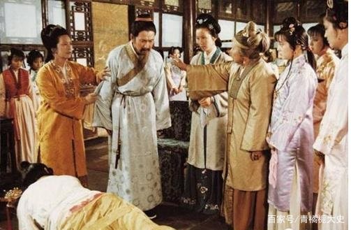 “妻贤夫祸少，表壮不如里壮”，红楼梦是如何诠释这句话的？