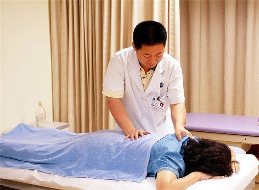 腰肌劳损是怎么造成的