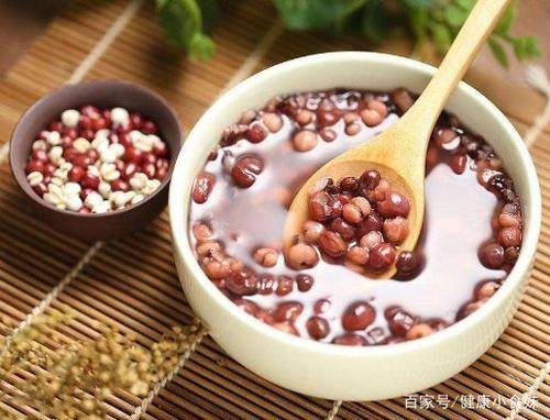 霍思燕在节目中畅谈红豆薏米水减肥,那么红豆薏米水减肥的秘密是什么?