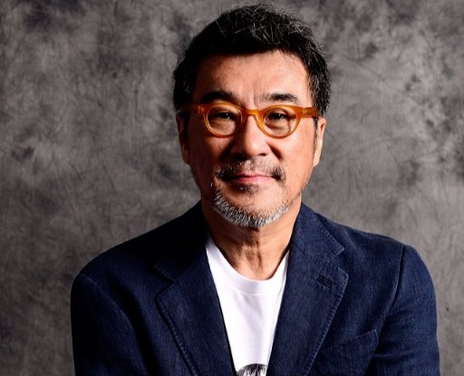 歌词里带陌生的城市啊歌名是什么。