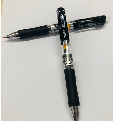 黑色中性笔，什么的好用，最好发下型号，