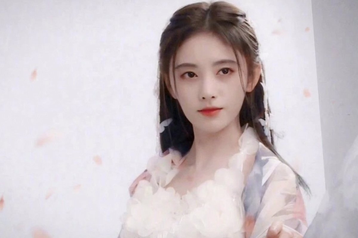 鞠婧祎应援口号?