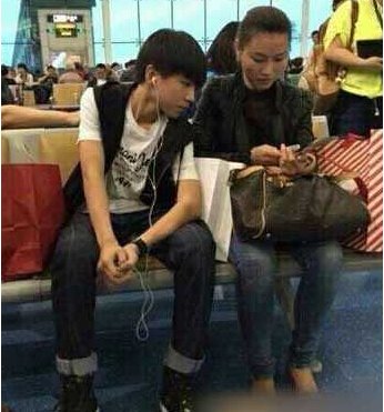 @TFBOYS王俊凯爸爸妈妈的照片