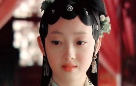 古代的通房丫头在主人睡了以后，睡在哪里？