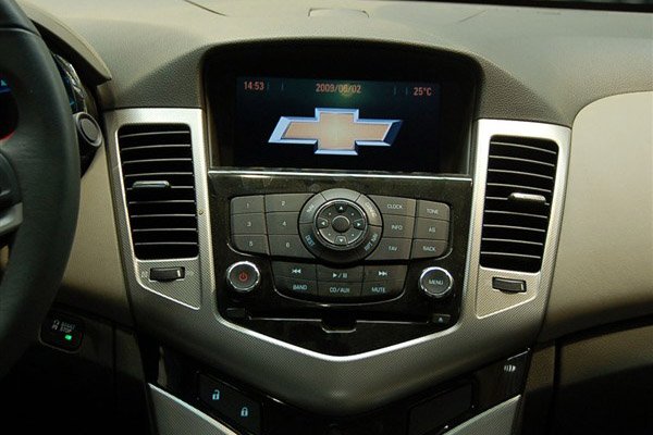 汽车挑选时看配置，那么配置主要是看什么配置呢？