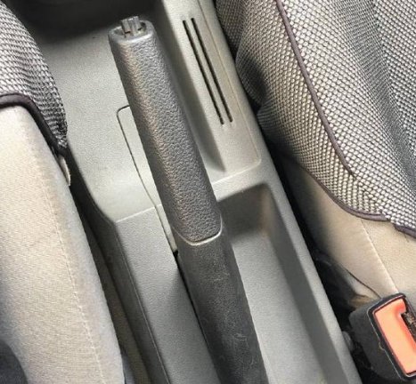 行车制动器和驻车制动器有什么区别？