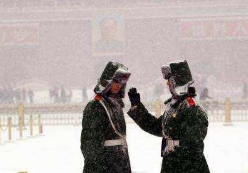 leave sb doing sth和leave sb to do sth有什么区别