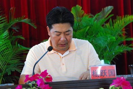 雷瑞的老公是谁?