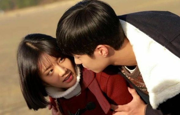 不见面时男朋友经常不回消息，见面的时候很热情，为什么？