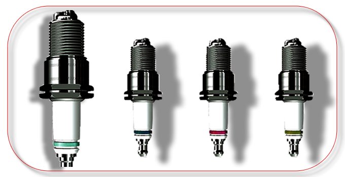 请问汽车的火花塞是什么作用的？
