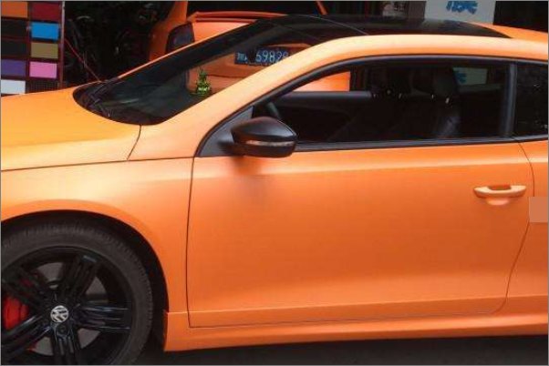 一套全车贴膜要多少钱啊?