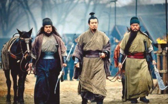 如何看待“少不看水浒，老不看三国”这句话？