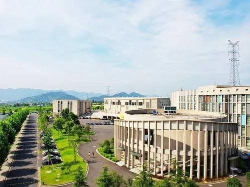 杭州科技学院是本科还是专科？