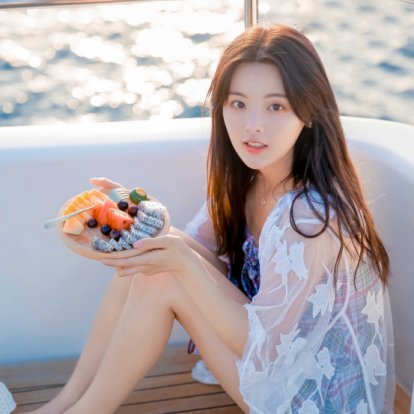 《平时时空遇见你》中杨超越和侯明昊是什么关系？