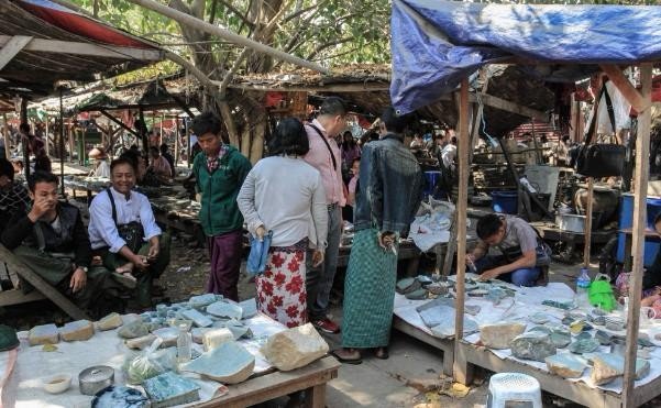 缅甸的翡翠很便宜，为什么中国游客“视若无睹”，无人购买？