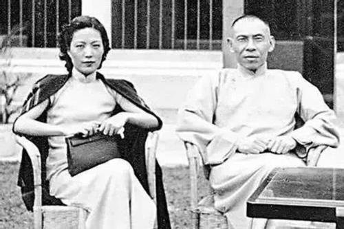 杜月笙晚年为何囚禁沈月英？