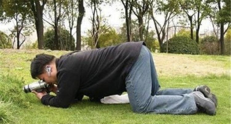 5岁外甥被小姨教成“人肉三脚架”，为何网友哭笑不得？