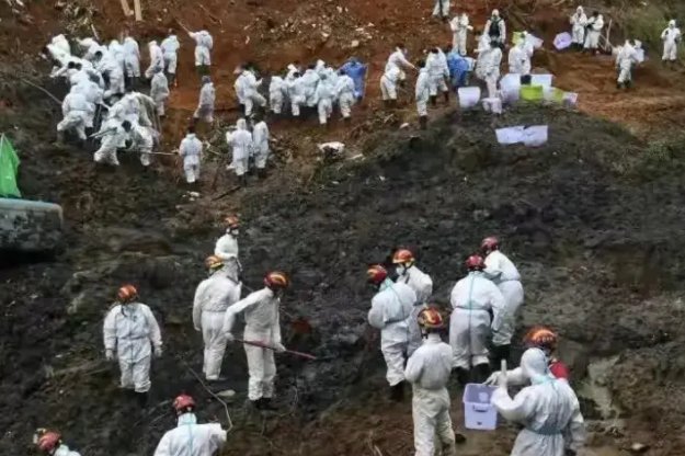 坠机事件报警人为省电没回家人电话,他想把剩余电量用到哪些更重要的地方?