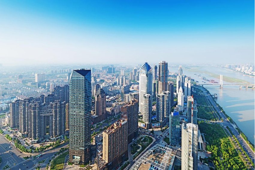 现代化过程中产生不稳定的原因是什么