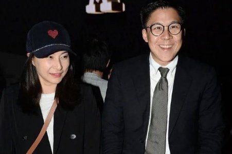 郭晶晶第一任老公是谁？