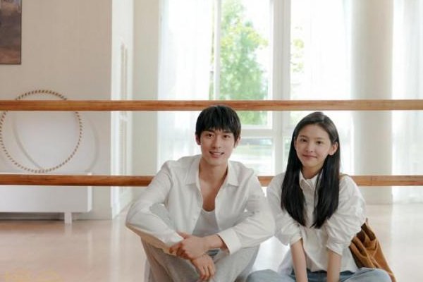 《如果声音不记得》里面邓丽君的歌是哪首？