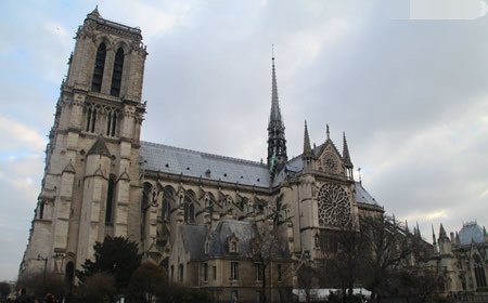 安徽夫妇给在美留学女儿寄出50斤过冬衣服却寄到英国，究竟是什么情况？