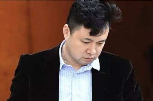 孟晚舟丈夫有几个孩子呢？