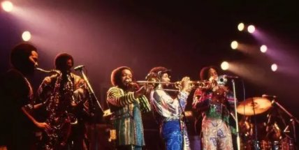 四个黑人组合的乐队叫什么