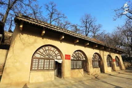 路遥的平凡的世界中提及的黄原是现在的哪个市？