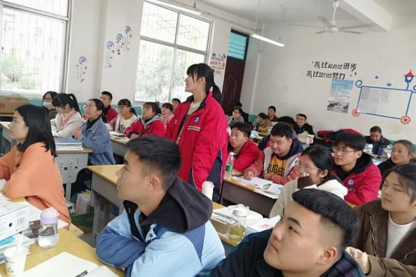 心惊肉跳用来形容什么