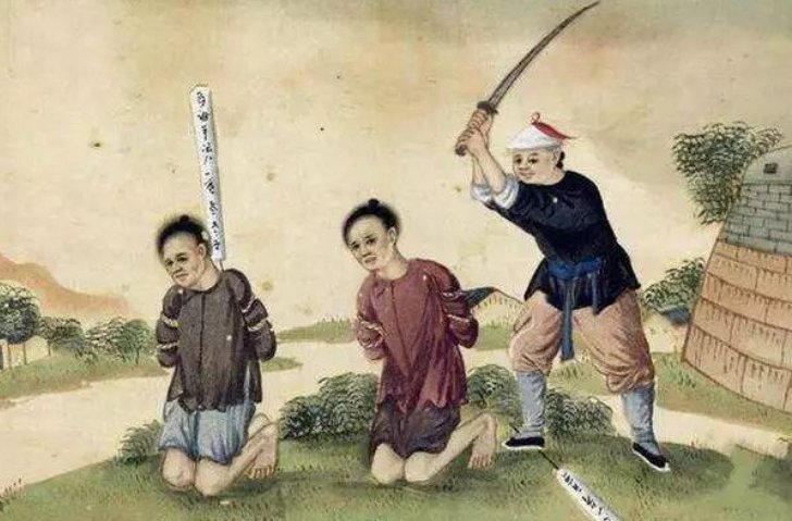 罚坐三角架尖尖的感受