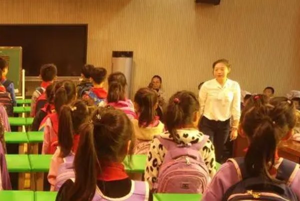 tou拼音的所有汉字