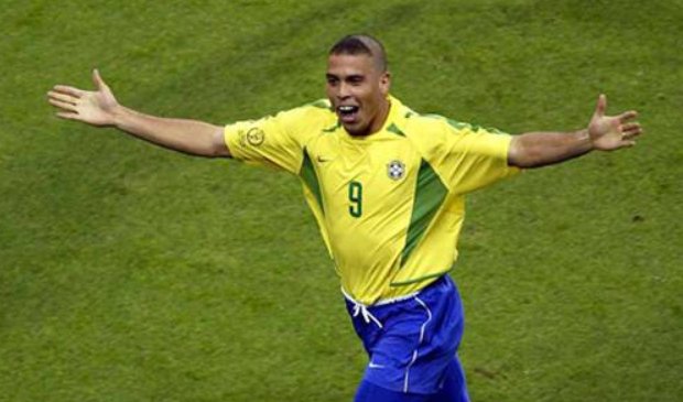 罗纳尔多和C罗是一个人吗