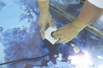 成都“85后”造出不怕水的插座是真的吗？