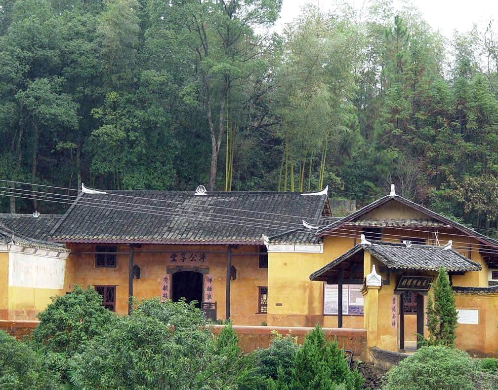 胡耀福的人物简介