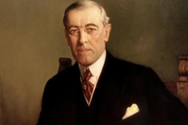 鲁尔危机名词解释