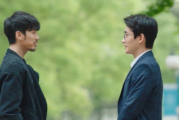 一见如故的意思。