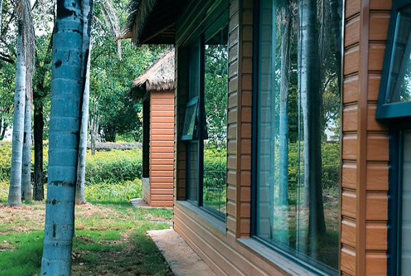 描写一处环境安静的句子