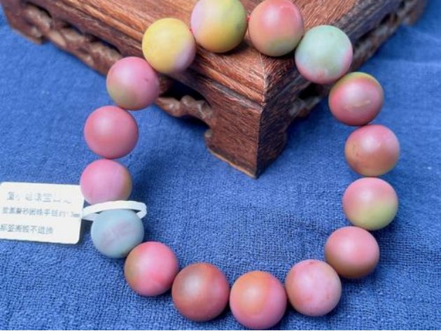 盐源是什么宝石