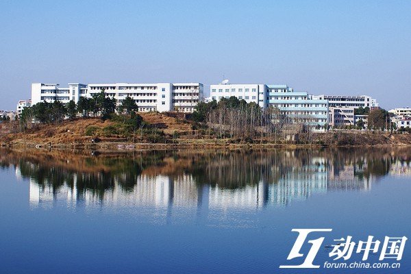 半城山半城水的概述