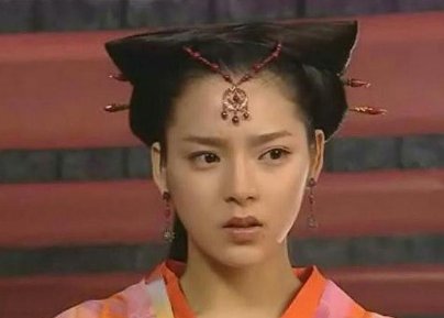 《宝莲灯》三圣母和玉皇大帝是什么关系？