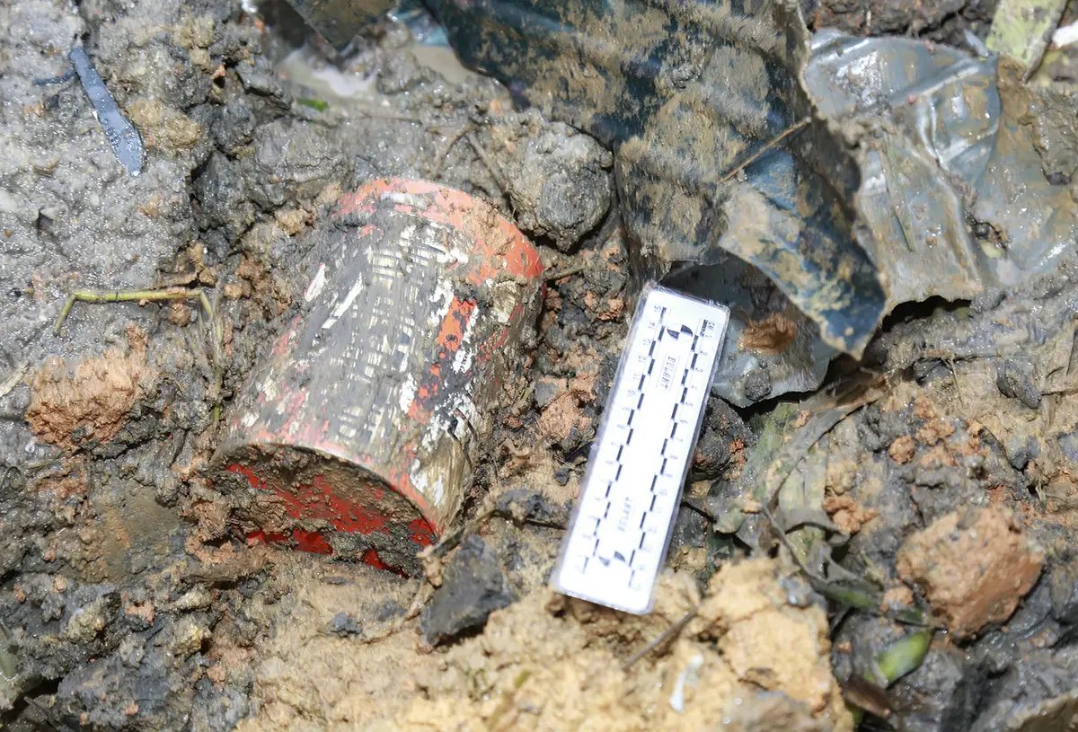 新发现东航失事客机残骸深入地下20米，为什么会埋到那么深？