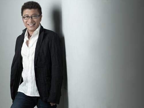 亲爱的你慢慢飞，小心前面带刺的玫瑰是什么歌？