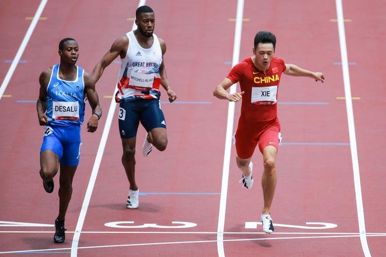 谢震业百米10秒14，这个成绩在全球处于什么水平？