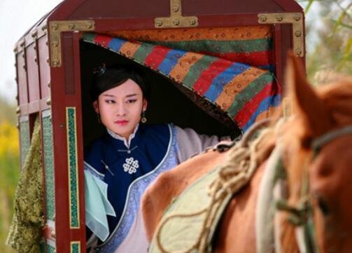 笑红颜宽姐为什么是男的