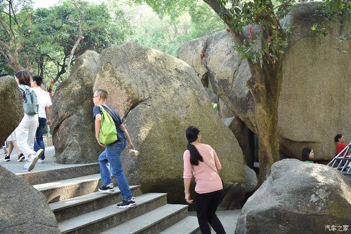 由凤凰石刻群，长安CS75感受神话传奇故事