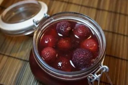 杨梅酒的制作方法一斤杨梅多少酒