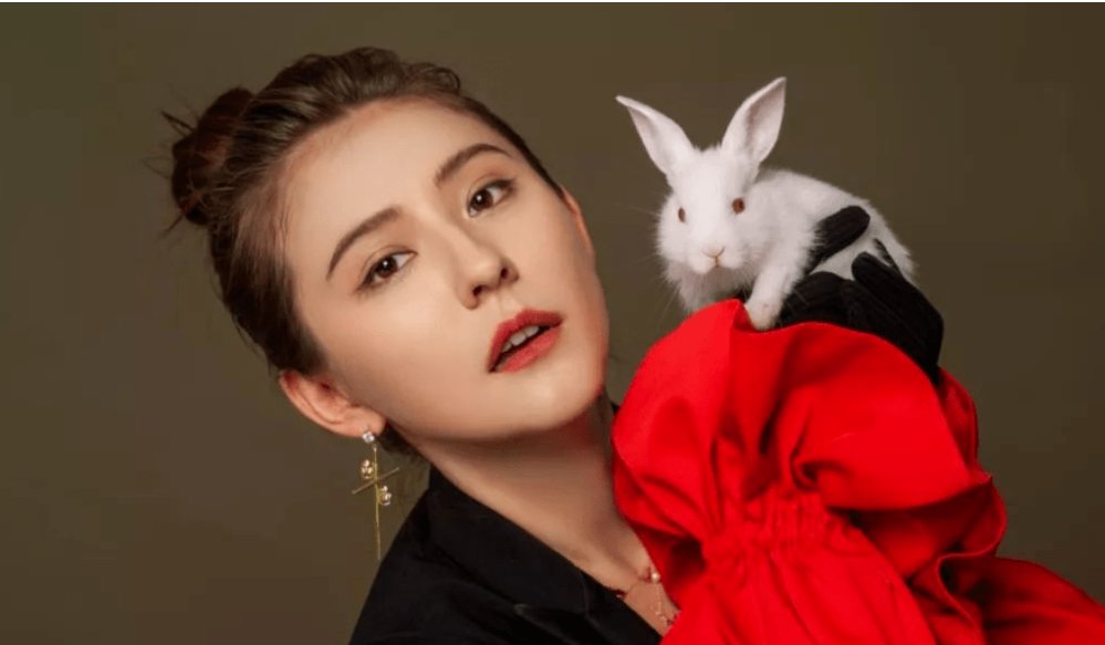 热依扎个人资料